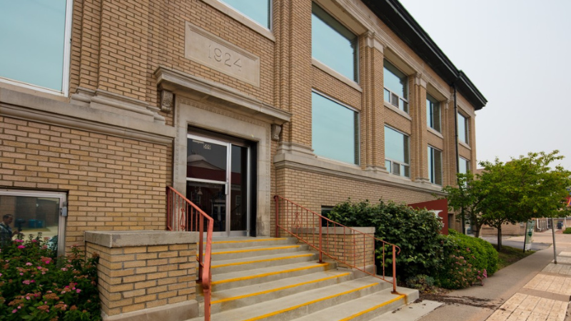 Iowa Mutual Lofts: Live in a Piece of DeWitt History | Ruhl Property Management