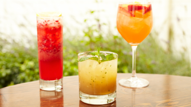 Late Night Libations: Premium Bars for After-Dinner Drinks | Ruhl&Ruhl REALTORS